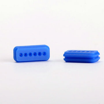 Poly-porous Seal Plug